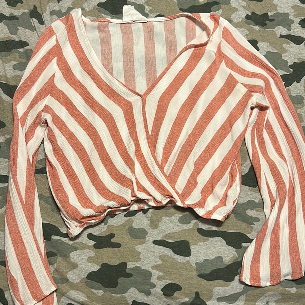 Sadie and Sage cropped long sleeve
